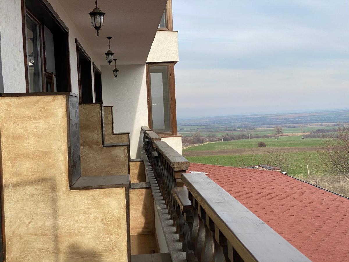 Семеен Хотел Конака Assenowgrad Exterior foto