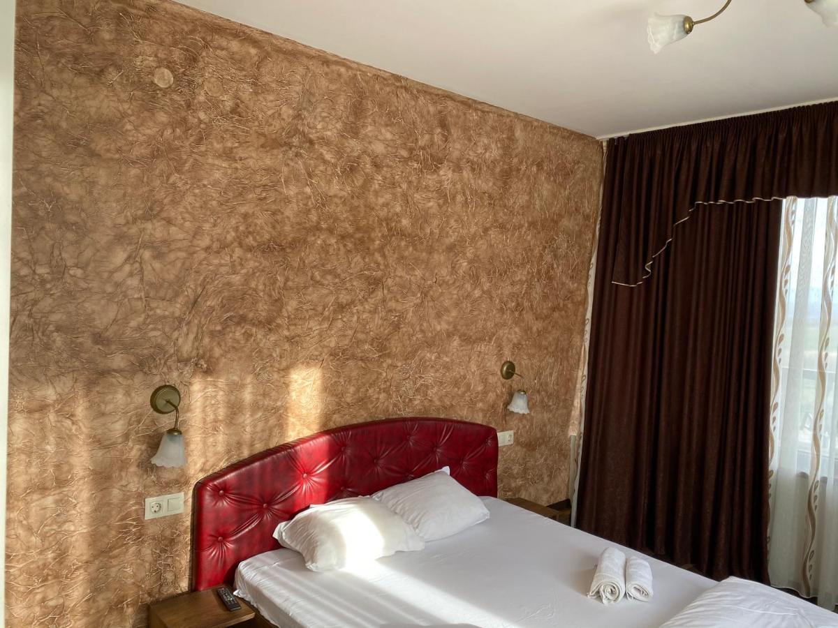 Семеен Хотел Конака Assenowgrad Exterior foto