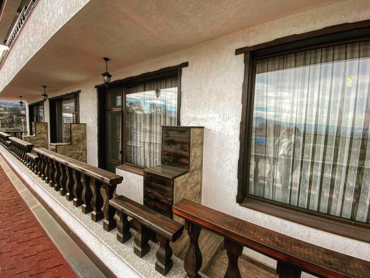 Семеен Хотел Конака Assenowgrad Exterior foto